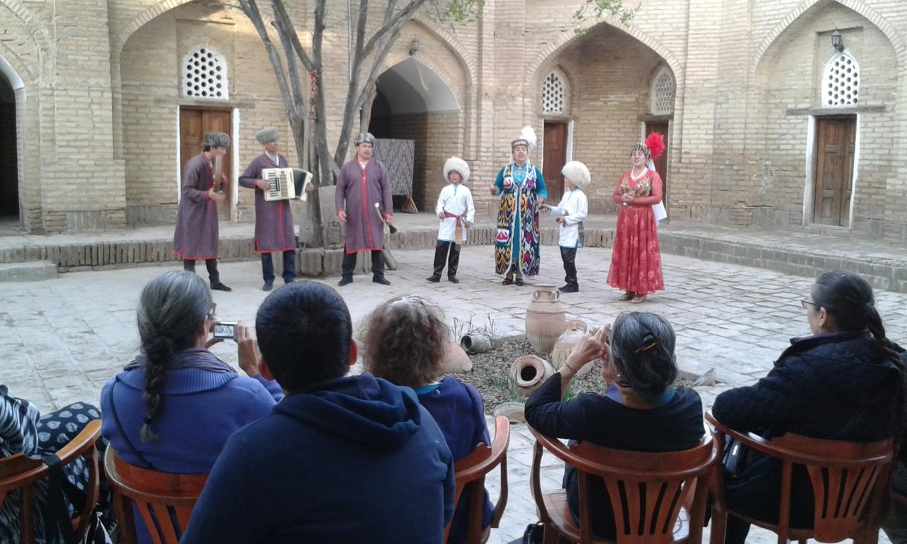 Guest House Orzu Khiva Exterior foto